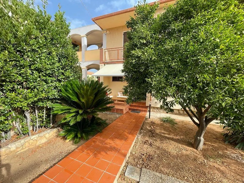 Villa Casa Mari Fertilia 0*,  Italien